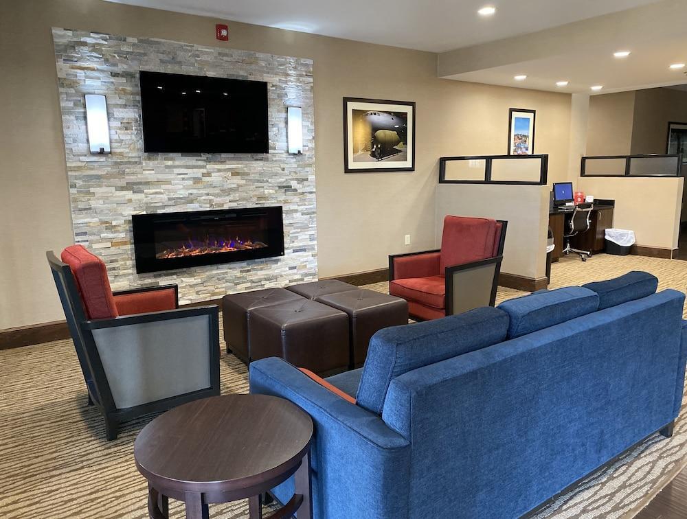 Comfort Suites Byron Warner Robins Экстерьер фото